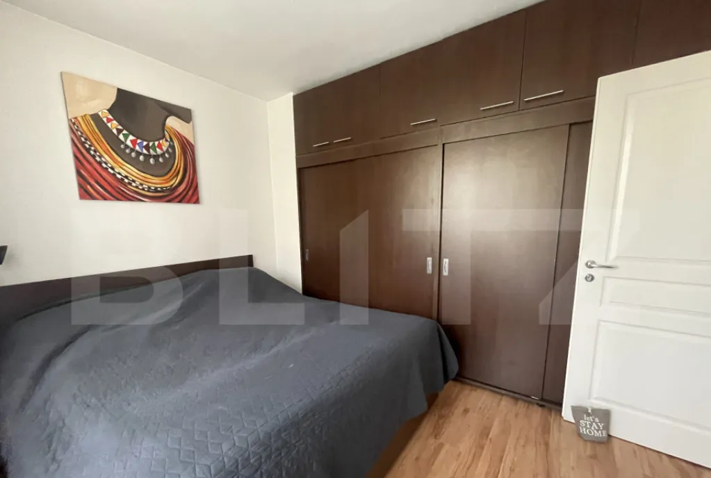 Apartament Ultracentral 3 Camere Etaj 1 Spatios si L