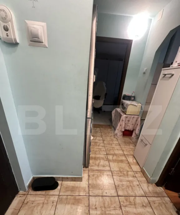 Apartament 2 camere decomandat proiect reabilitare in curs