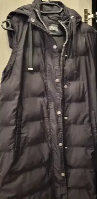 Vand geci trench pret 75 lei buc pret neg Marimi 34-44