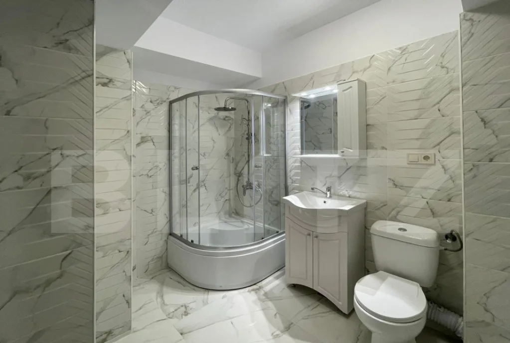 Apartament 1 camera decomandat 37 mp balcon generos zona