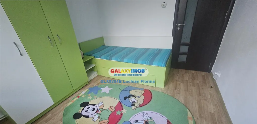 Apartament 3 camere et 1 boxa parcare centrala proprie