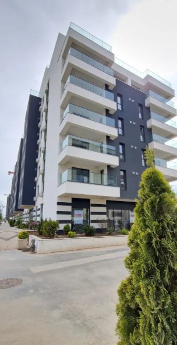 Apartament decomandat 2 camere Iuliu Maniu Auchan Militari et1