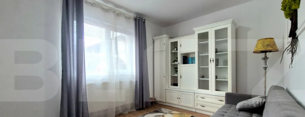 Apartament cu 3 camere Zona Regal fini