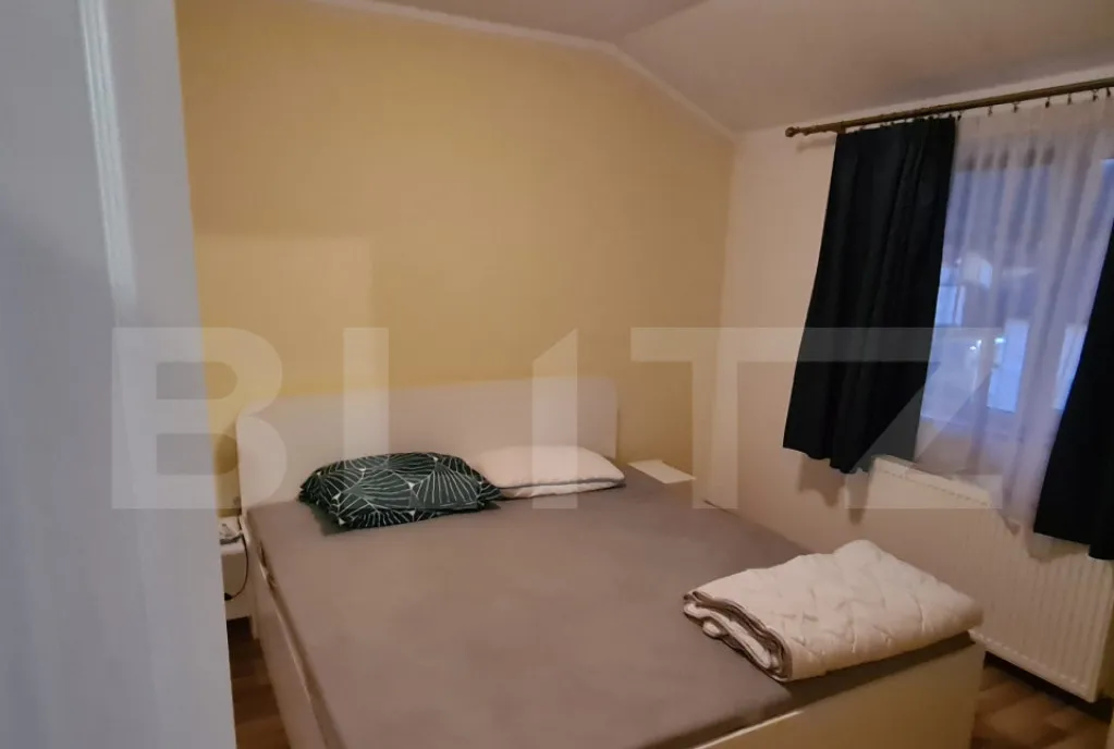 Apartament 4 camere mansarda zona Stadion