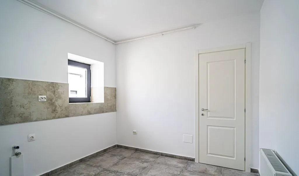 Militari Metrou Preciziei 2 Camere 65 4 mp Bloc Nou l