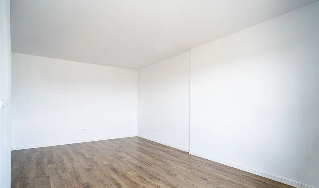 2 Camere bucatarie inchisa 58 2 mp Bloc nou finalizat