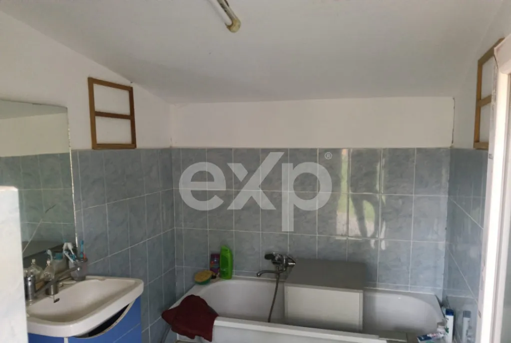 Casa la tara cu teren 2 029 mp in Padureti - Lunca C