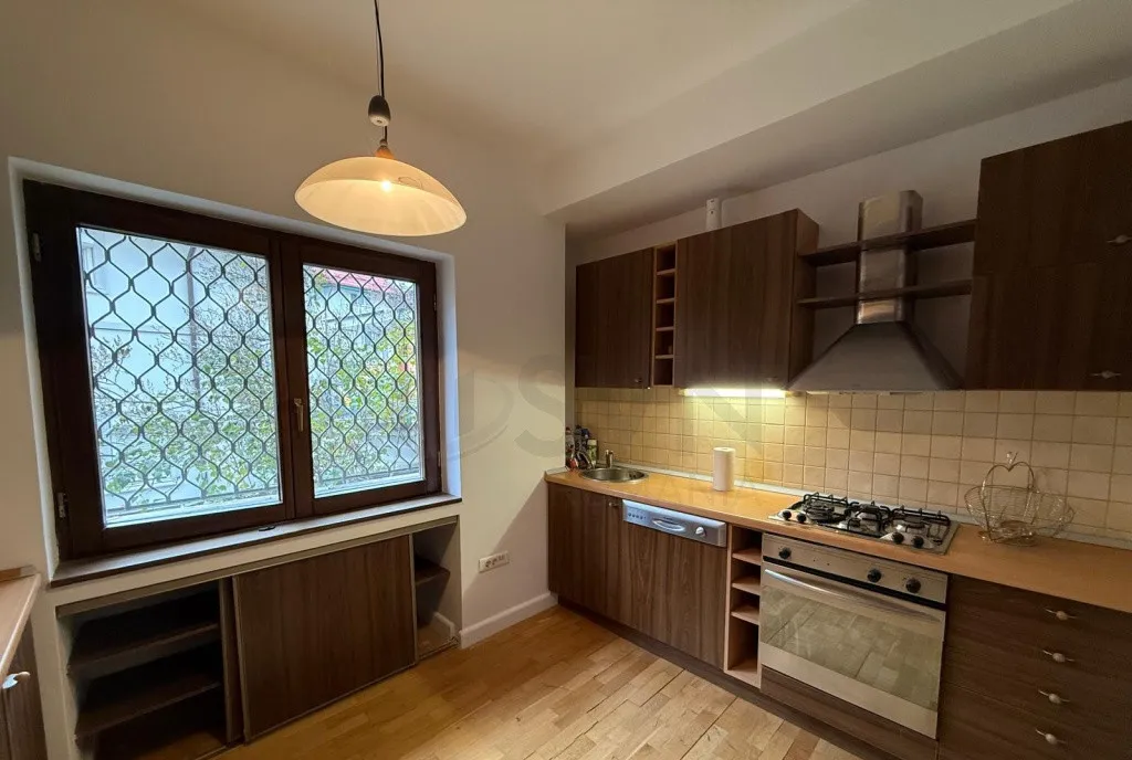 Apartament 3 camere Cartierul Primaverii