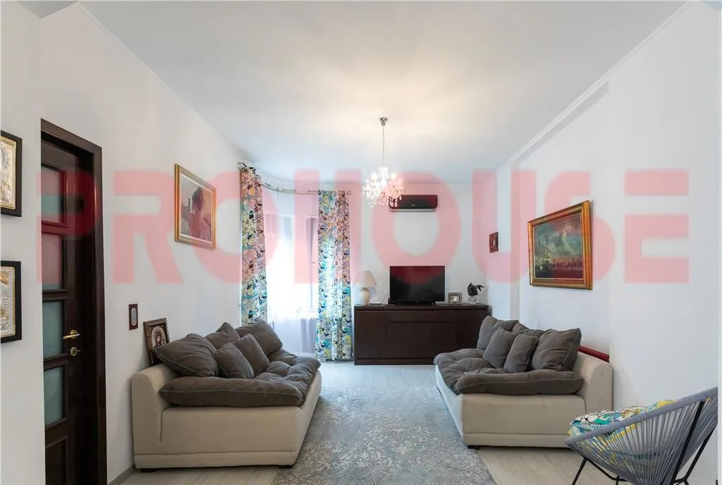 Ultracentral str George Bacovia vila P 1E