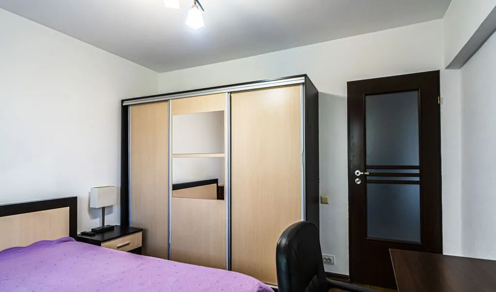 2 camere etaj 4 54 mp Lujerului mobilat utilat loc d