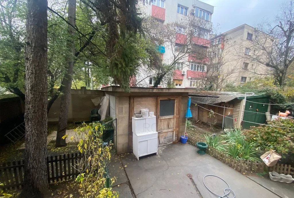 Birouri si hala in parc industrial zona vest