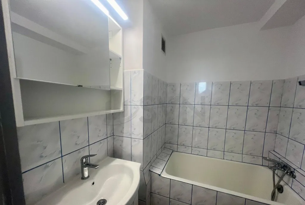 Apartament cu 2 camere l Stefan Cel Mare l Metrou l Renov