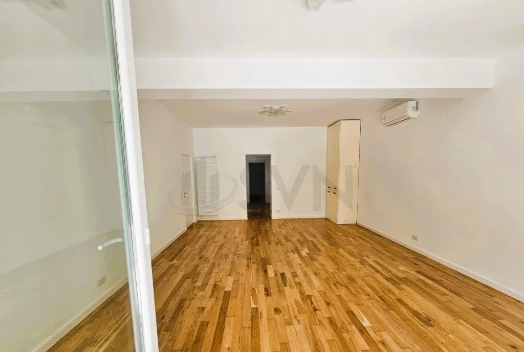 Apartament 3 camere in vila I Principatele Unite