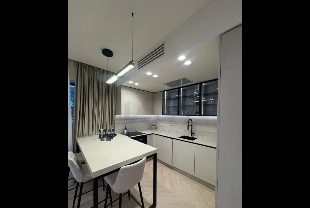 Apartament 3 camere l zona Aviatiei