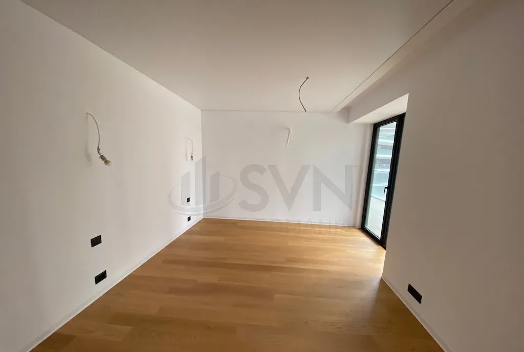 Apartament 4 camere Yacht Kid terasa 77 mp