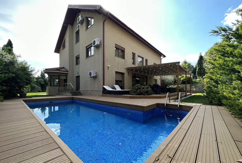 Vila Pipera Cartier Rezidential cu Piscina