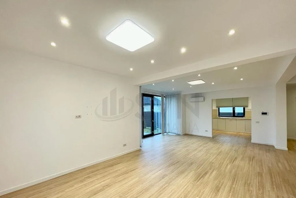 Vila Superba 5 camere cu gradina 300 mp
