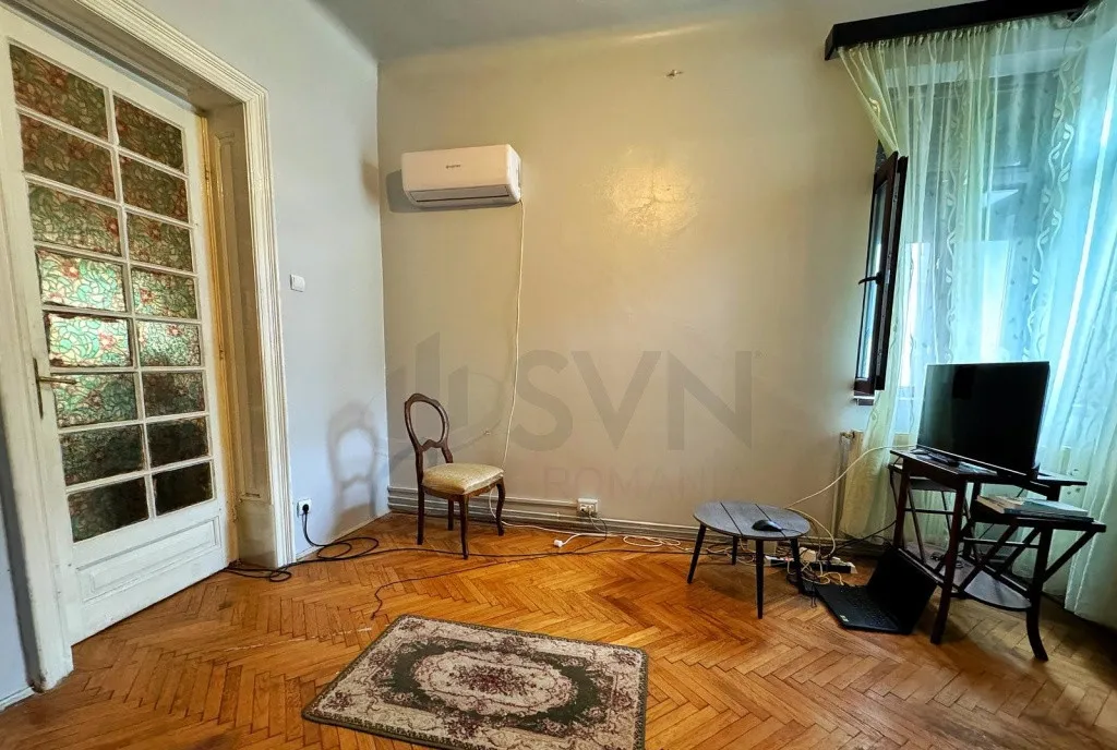 Apartament in Vila l Strada Petru Rares