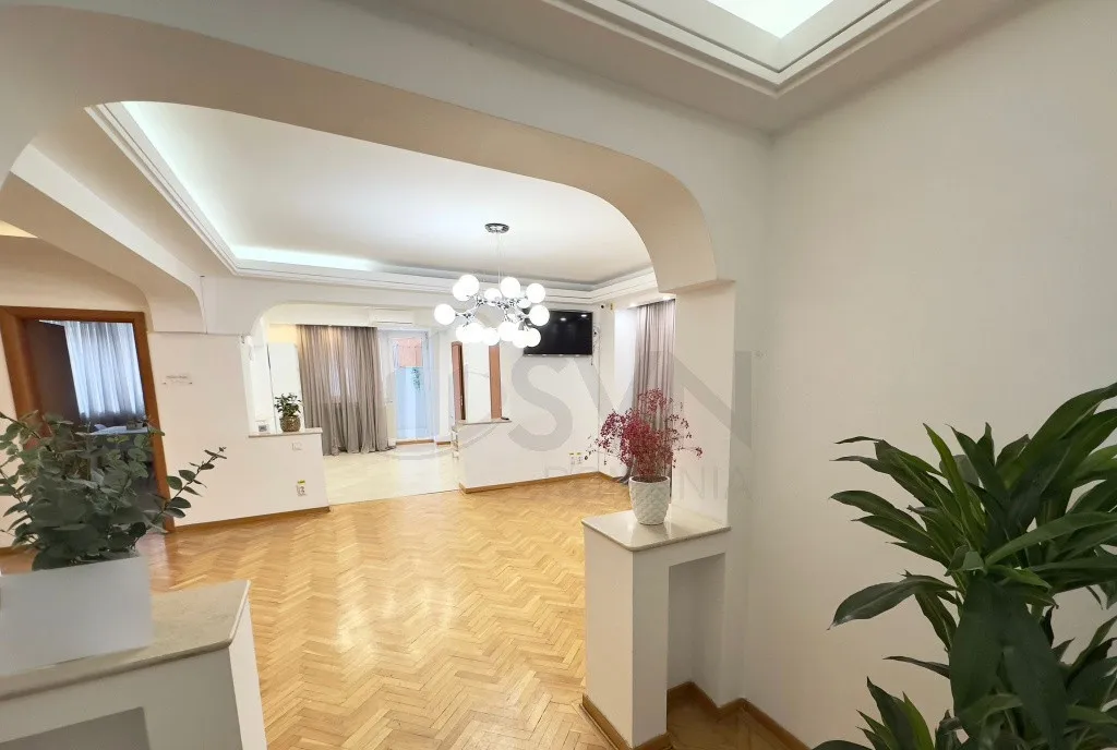 Apartament 3 camere Primaverii