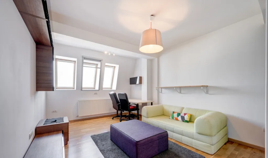 Apartament spatios de 4 camere cu loc de parcare Calea Ca