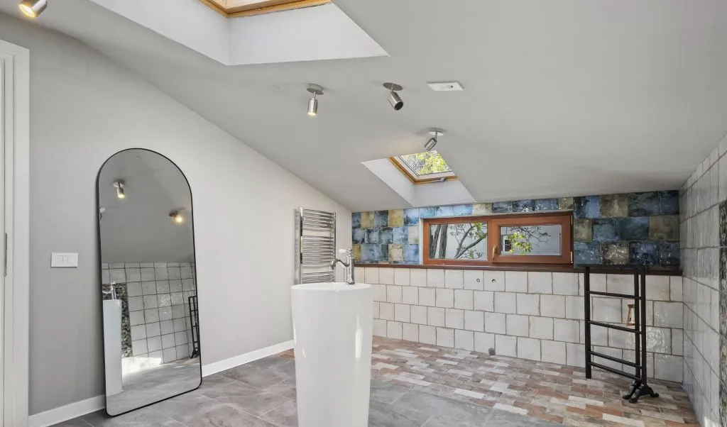Casa boutique cu graa zona centrala rezident