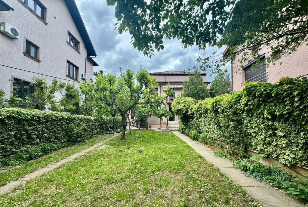 Vila Impunatoare Vatra Luminoasa