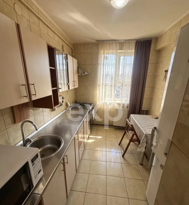 Apartament 2 camere de vanzare - Zona Craiovei Strada Ti