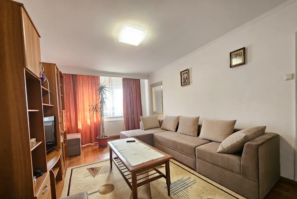 Ap 3 cam Gavana 3 semi mobilat si utilat 93000 euro