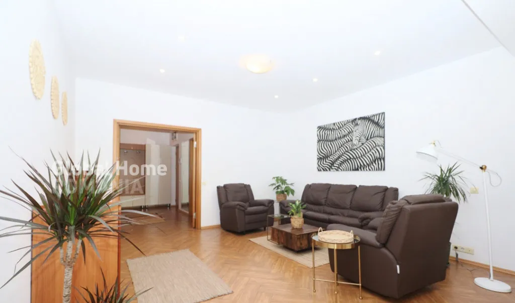 Apartament 3 camere Sat Francez Aron Cotrus 101 mp 2