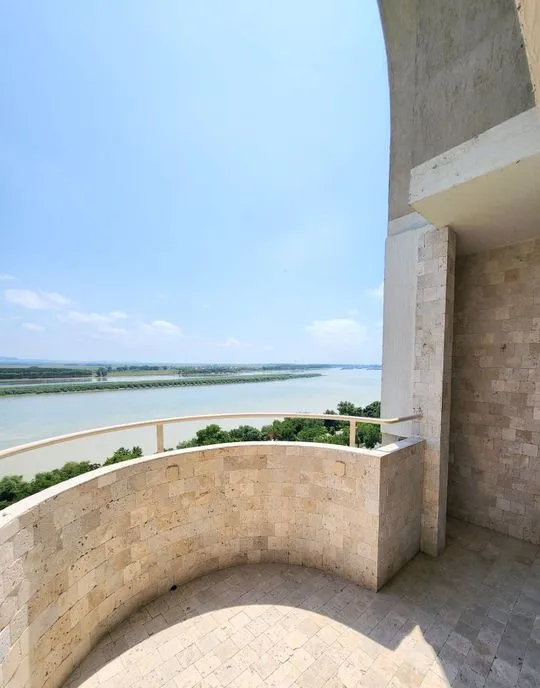 Apartament Premium Vedere Frontala Dunare Faleza Ga