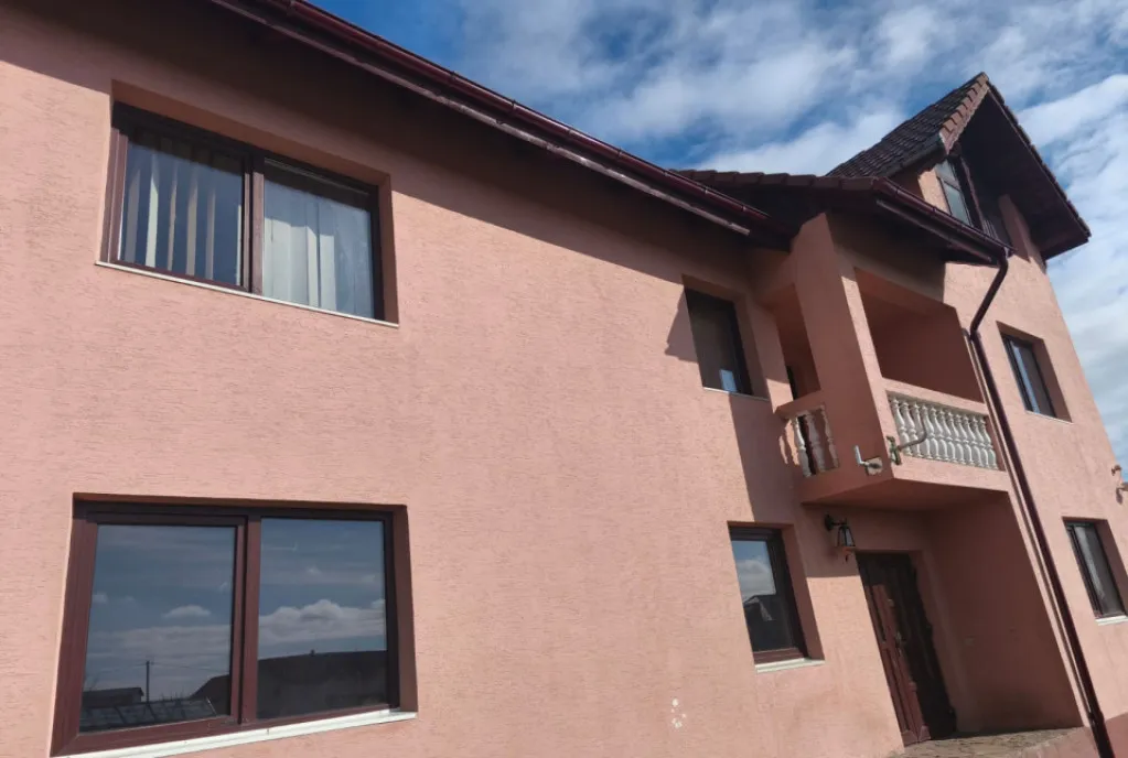 Casa 200mp utili 1600mp teren Radauti