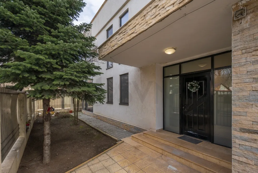 Casa cu influente mediteraneene l Jandarmeriei