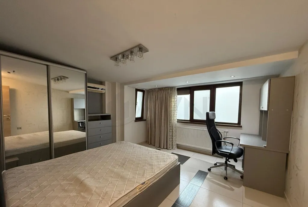 Calea Mosilor l Ideal investitie l Bloc cu 5 apartamente