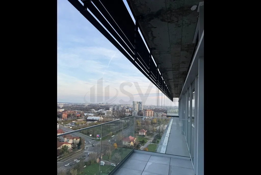 Apartament cu 4 camere UpSite etaj 15