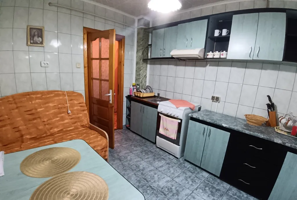 Apartament cu 2 Camere Decomandate in Burdujeni