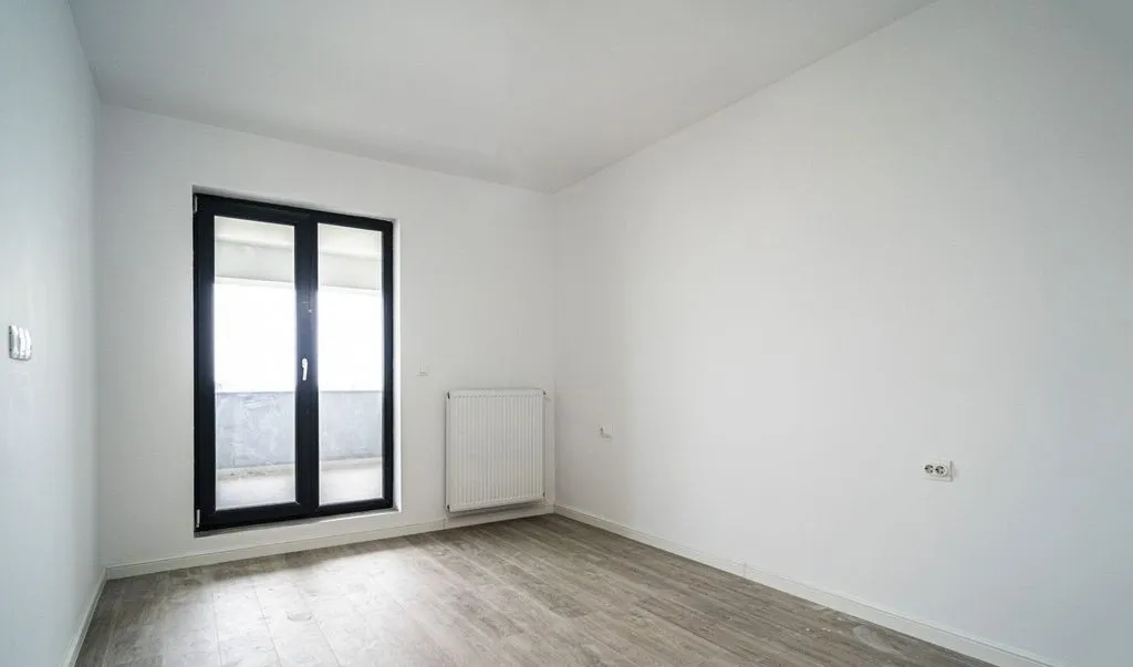 Bloc finalizat terasa 20 mp et 5 bucatarie inchisa M