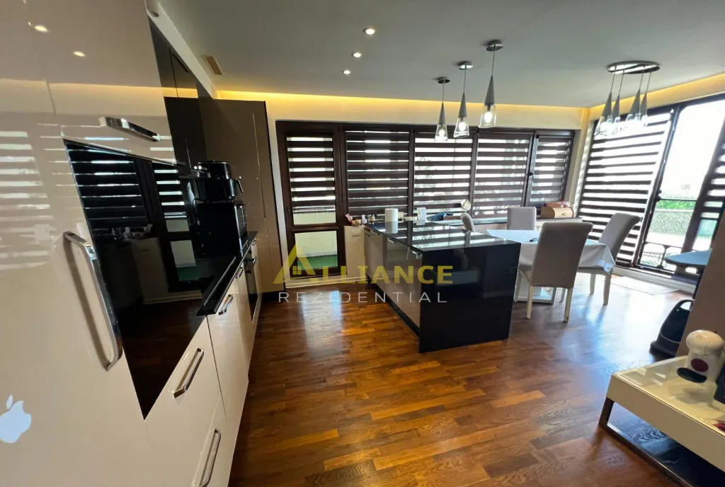 Metalurgiei Penthouse 4 camere 2 bai gata de mutare