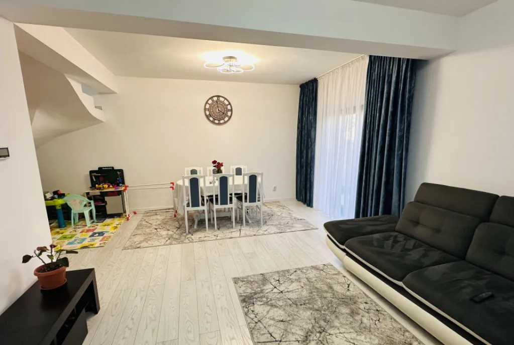 Vila cocheta 156 mp construiti 405 mp teren R