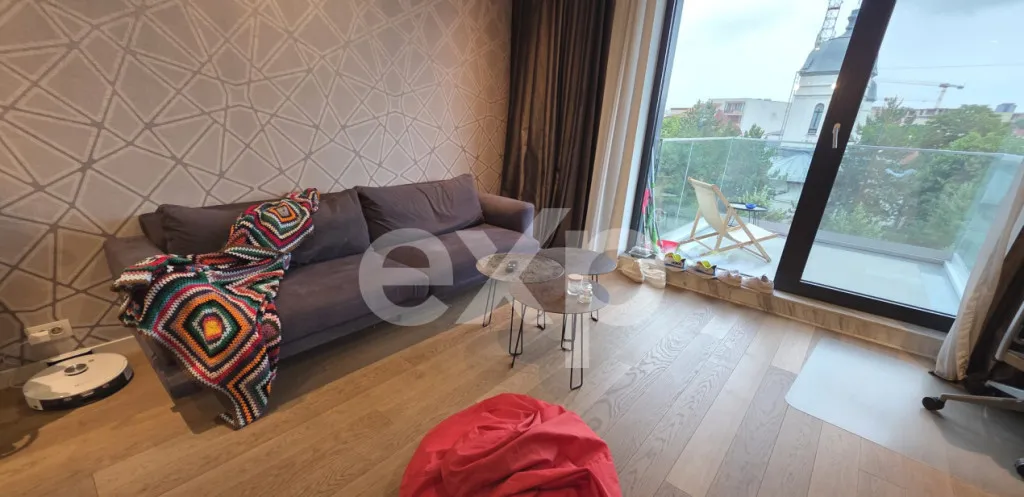 Apartament de vanzare 2 camere mobilat garaj One Herastra