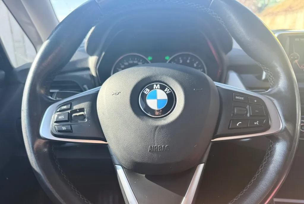 BMW seria 2 216i carte service 6 990 eur