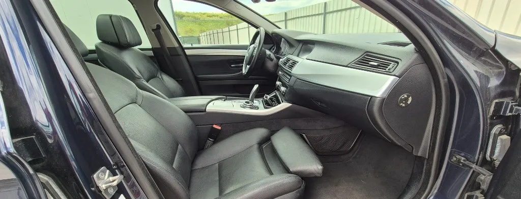 BMW 525d xDrive 218cp Automat 8 1 viteze M-Packet Panoramic interior seria 7 7 200 eur