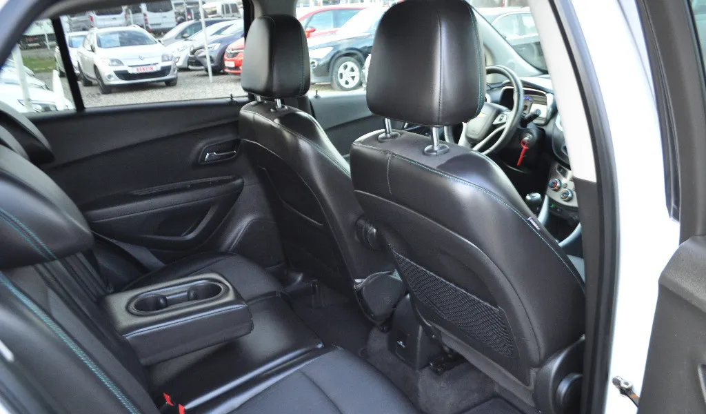 Chevrolet Trax 1 6i -benzin 6 999 eur