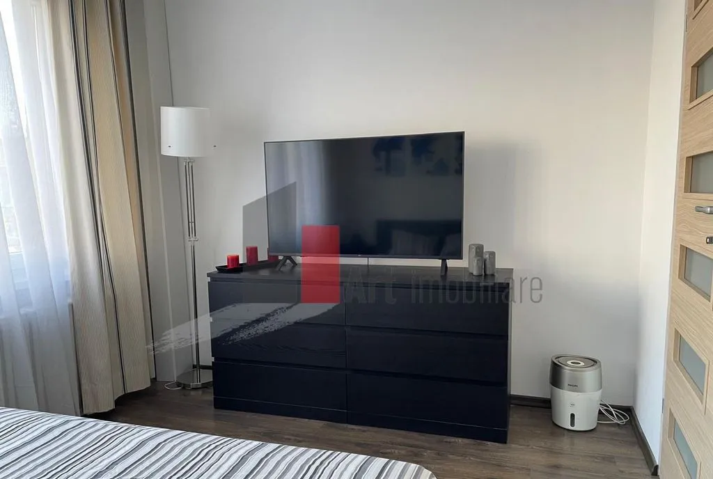 Apartament 2 camere sala palatului