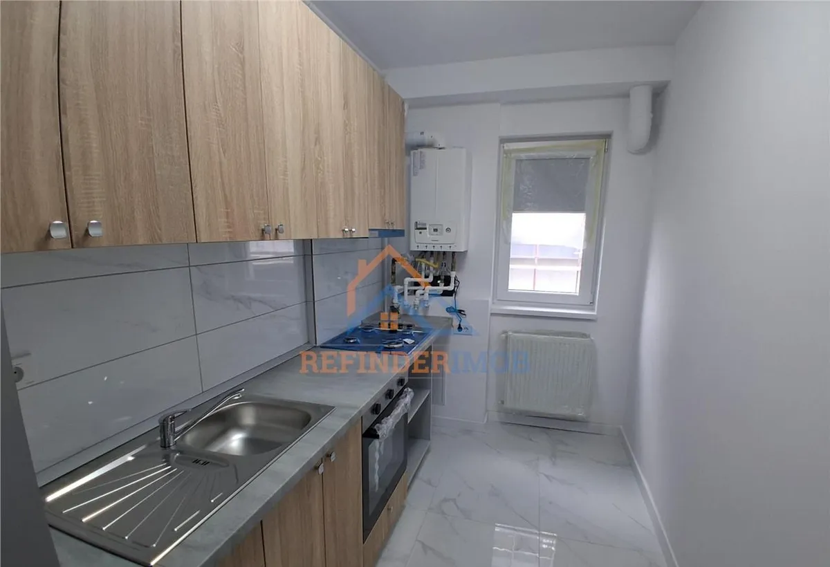 Berceni oferta garsoniera decomandata prima inchiriere loc parcare