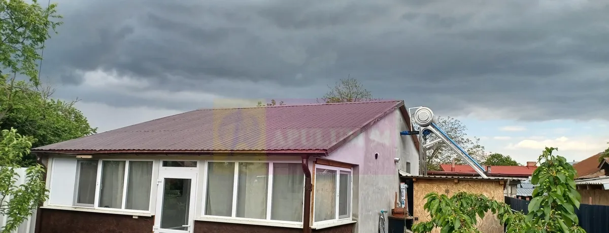 Sabareni casa 2 camere baie bucatarie terasa magazie
