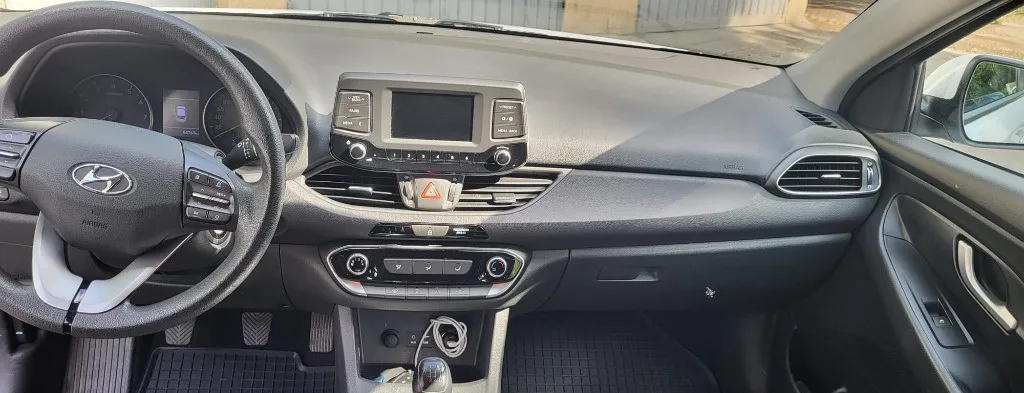 Hyundai I30 - 2019 1 4 /84 800 km / origine Romania 9 600 eur