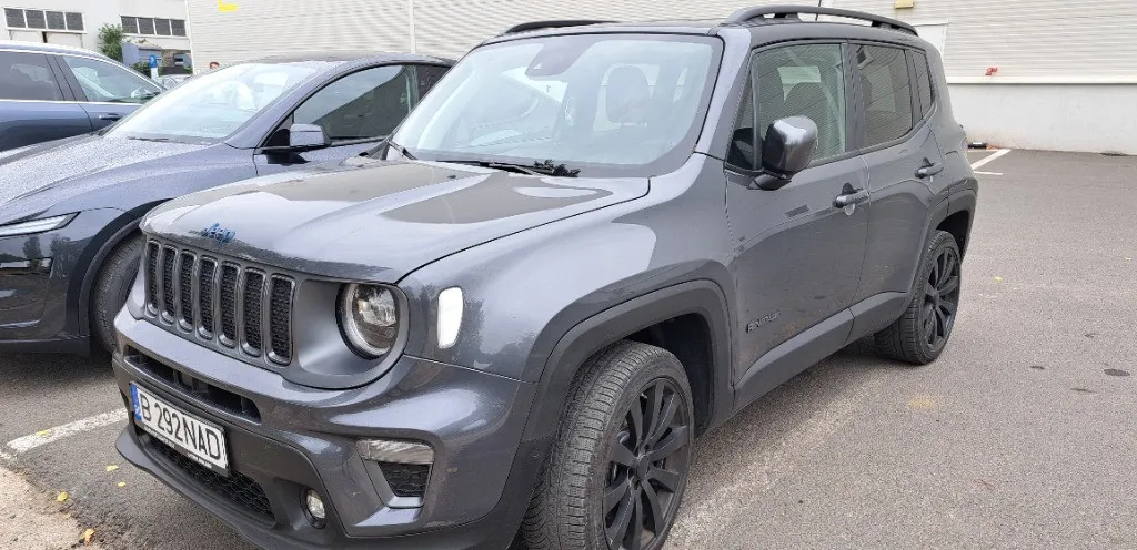 Jeep Renegade 4xe Plug-In Hybrid model Sport 240 CP 4x4 Full option 18 400 eur