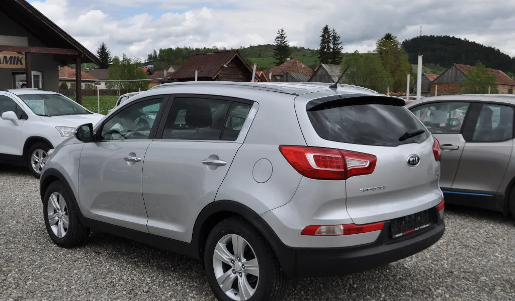 Kia Sportage 1 7 Crdi 7 550 eur
