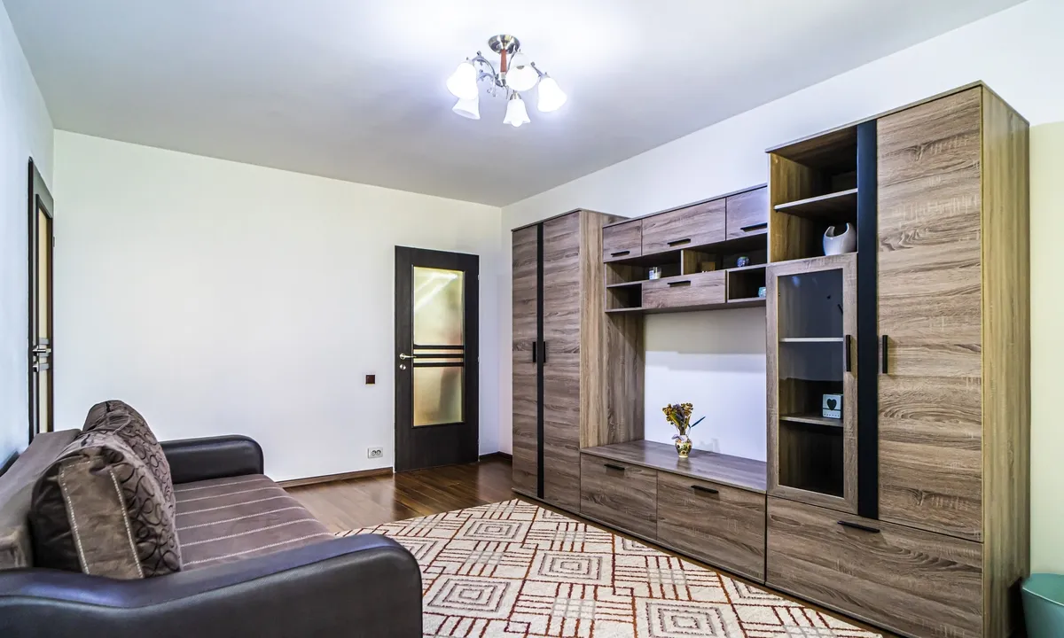 Lujerului 2 camere etaj 4 54 mp mobilat utilat loc de parcare inclus