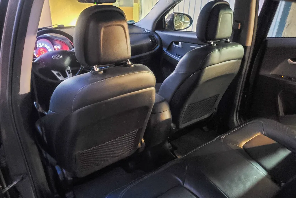 Kia Sportage 1 6 6MT FWD 9 900 eur